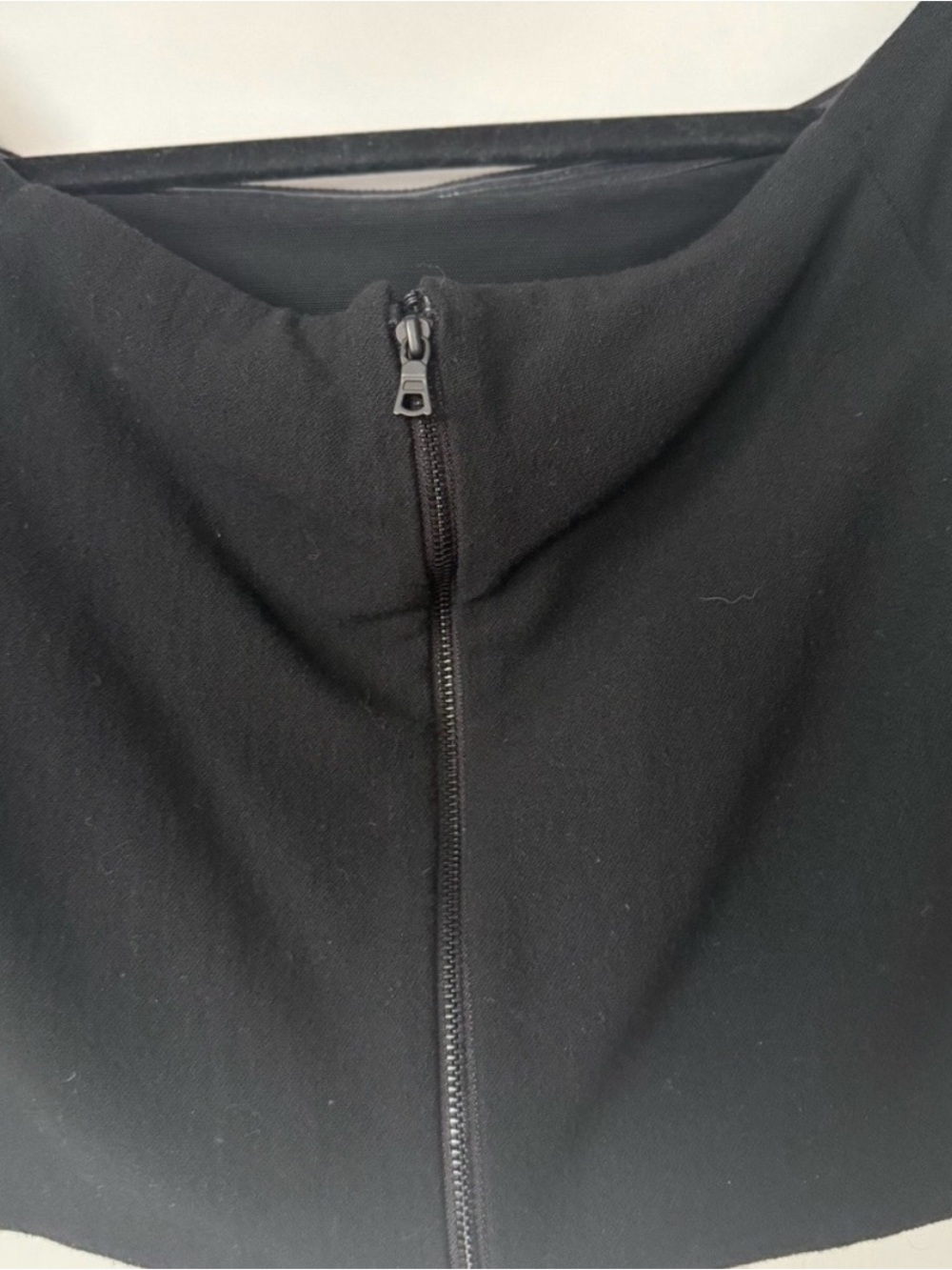 Alice + Olivia Black Leather Crop Top - Picture 4 of 6